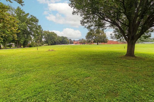 7100 E Gum Street, Evansville, IN 47715