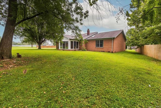 7100 E Gum Street, Evansville, IN 47715