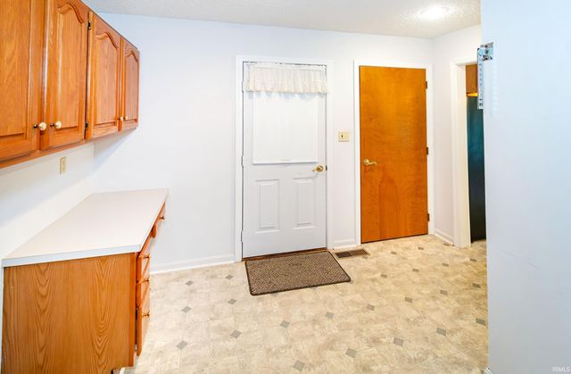 7100 E Gum Street, Evansville, IN 47715