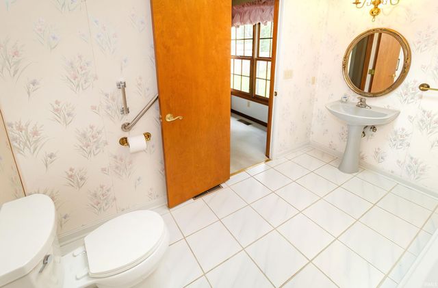 7100 E Gum Street, Evansville, IN 47715