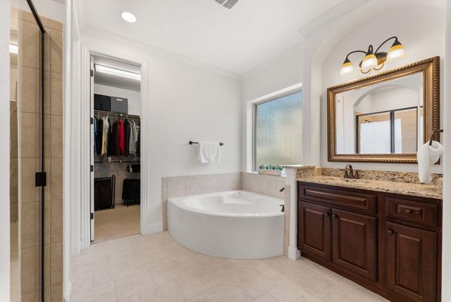 106 Princes CT, Austin, TX 78738