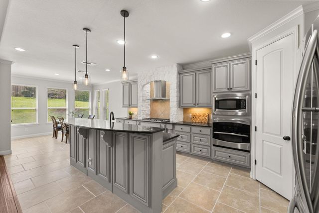 106 Princes CT, Austin, TX 78738