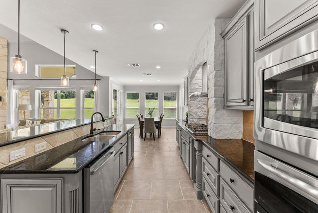 106 Princes CT, Austin, TX 78738