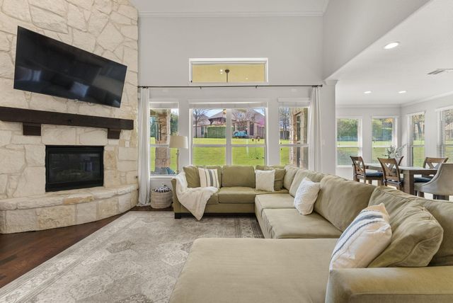 106 Princes CT, Austin, TX 78738