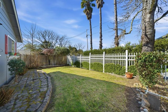 2654 Edison St, Graton, CA 95444