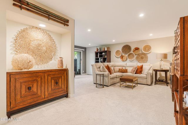 31556 Agoura Road 2, Westlake Village, CA 91361