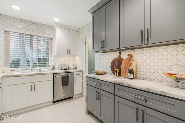 31556 Agoura Road 2, Westlake Village, CA 91361