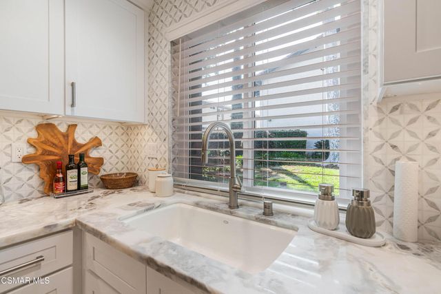 31556 Agoura Road 2, Westlake Village, CA 91361