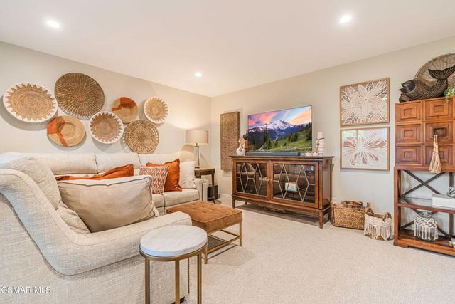 31556 Agoura Road 2, Westlake Village, CA 91361
