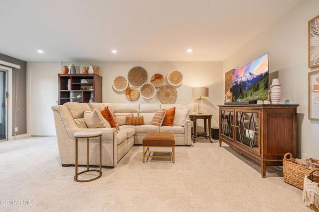31556 Agoura Road 2, Westlake Village, CA 91361