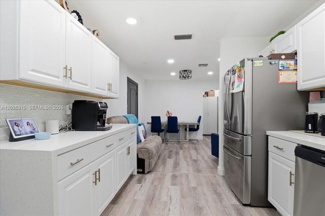 7551 Polk St, Hollywood, FL 33024