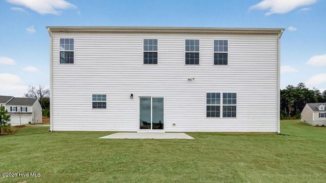 1118 Shoreline Drive, Vass, NC 28394