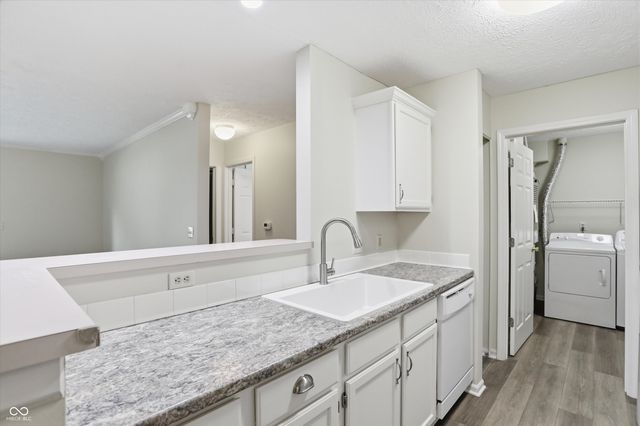 11750 Glenbrook Court 103A, Carmel, IN 46032