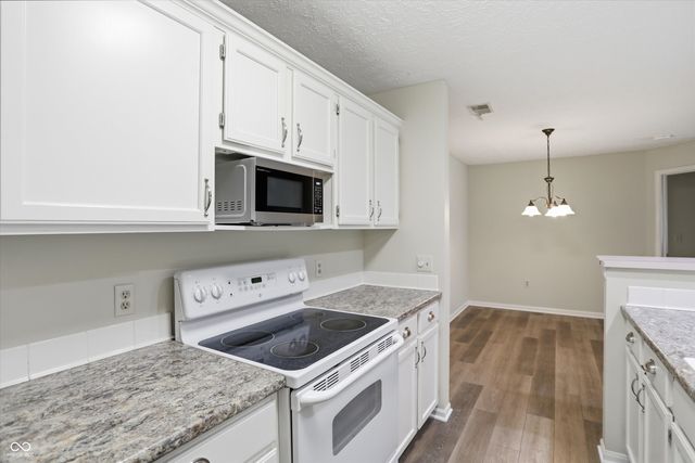 11750 Glenbrook Court 103A, Carmel, IN 46032