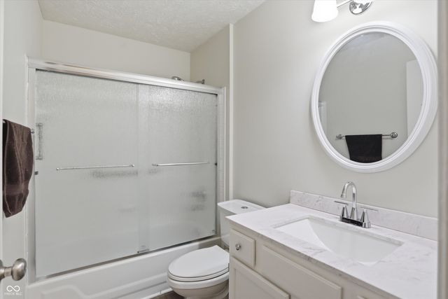 11750 Glenbrook Court 103A, Carmel, IN 46032