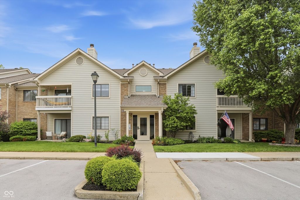11750 Glenbrook Court 103A, Carmel, IN 46032