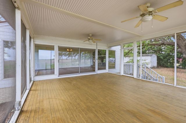 613 Cypress Ct., Georgetown, SC 29440