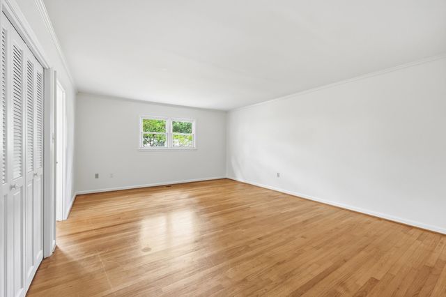 613 Cypress Ct., Georgetown, SC 29440