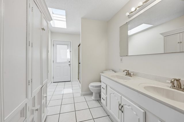 613 Cypress Ct., Georgetown, SC 29440