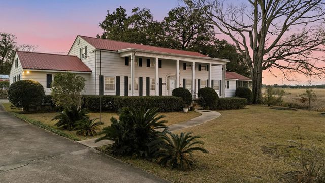 613 Cypress Ct., Georgetown, SC 29440