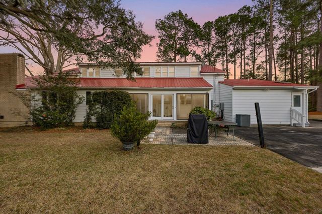 613 Cypress Ct., Georgetown, SC 29440