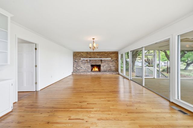 613 Cypress Ct., Georgetown, SC 29440