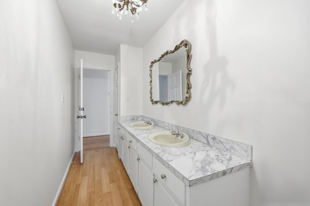 613 Cypress Ct., Georgetown, SC 29440