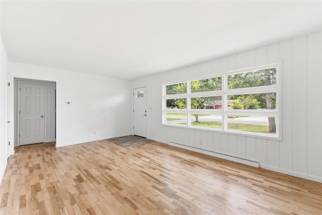 619 Fall Street, Spring Lake, MI 49456