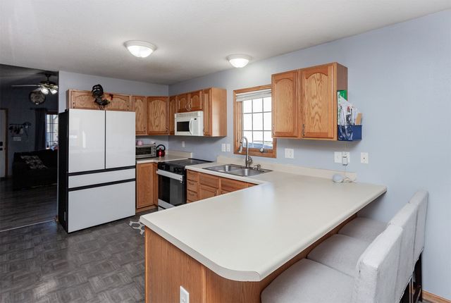 6104 Tonka Avenue, Des Moines, IA 50312