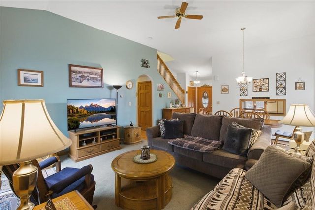 760 West Mountain Road, Shaftsbury, VT 05262