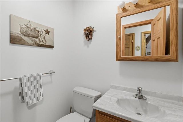 760 West Mountain Road, Shaftsbury, VT 05262