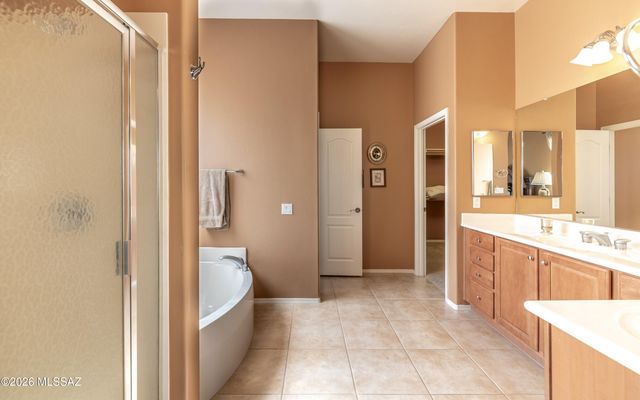 5080 W Coyote Gulch Loop, Marana, AZ 85658