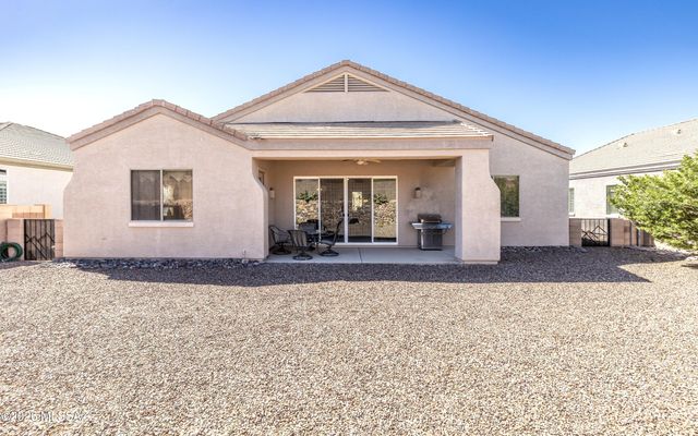 5080 W Coyote Gulch Loop, Marana, AZ 85658