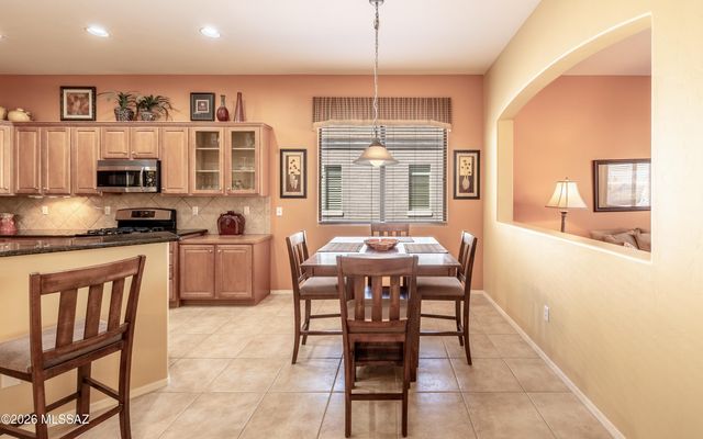 5080 W Coyote Gulch Loop, Marana, AZ 85658