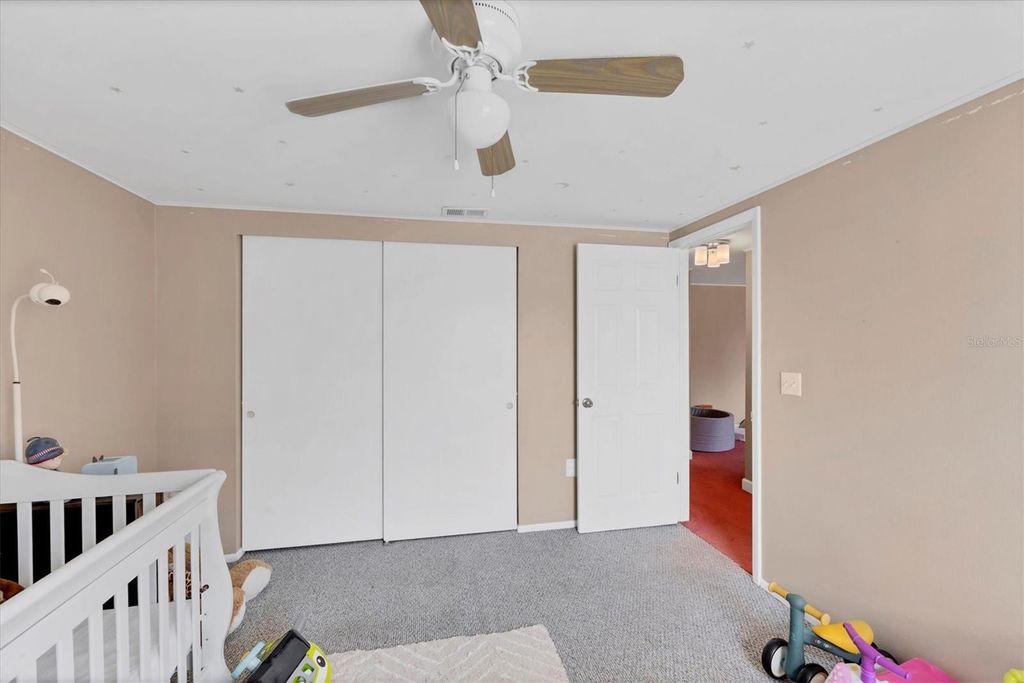 Image 27 of property listing at 3010 GOLDEN RAIN DRIVE, Sarasota, FL 34232