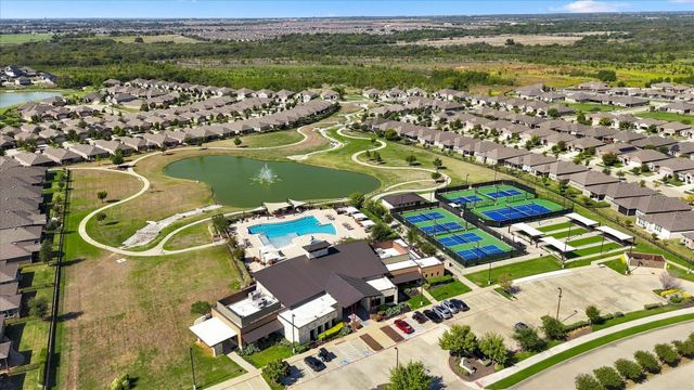 965 Memorial Drive, Little Elm, TX 76227