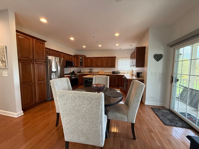 2019 Mallard Lane, Woodstock, IL 60098