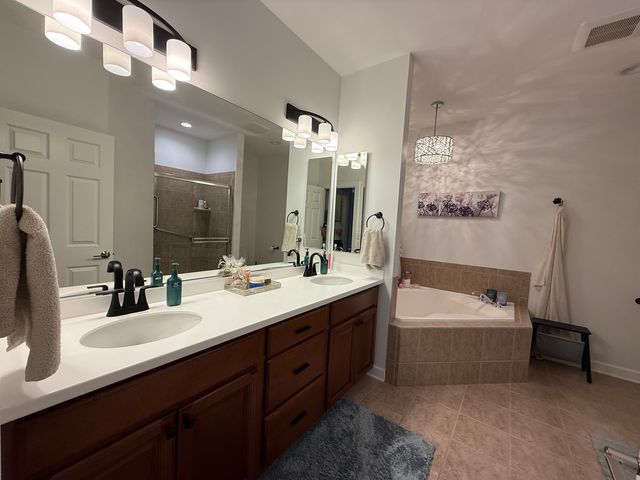 2019 Mallard Lane, Woodstock, IL 60098