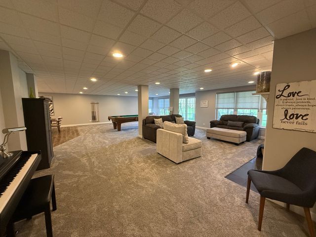 2019 Mallard Lane, Woodstock, IL 60098