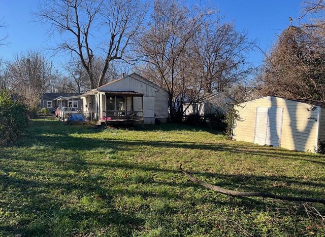 2130 N Park Avenue, Springfield, MO 65803