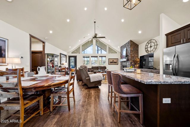 120 N RETREAT Drive, Show Low, AZ 85901