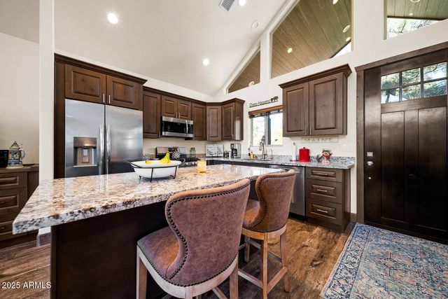 120 N RETREAT Drive, Show Low, AZ 85901