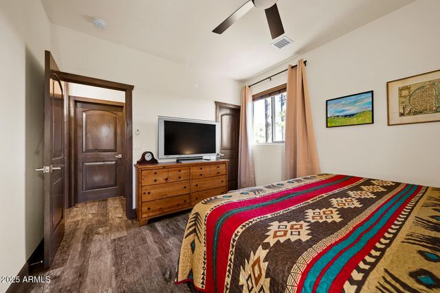 120 N RETREAT Drive, Show Low, AZ 85901