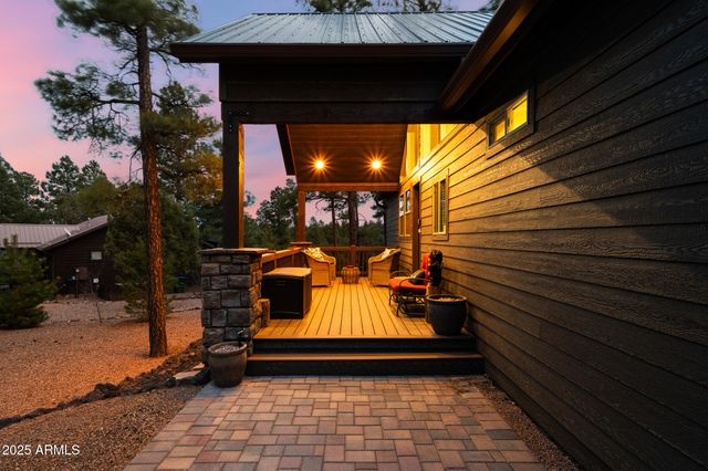 120 N RETREAT Drive, Show Low, AZ 85901