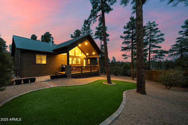 120 N RETREAT Drive, Show Low, AZ 85901