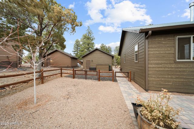 120 N RETREAT Drive, Show Low, AZ 85901