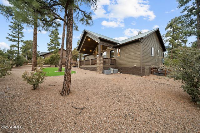 120 N RETREAT Drive, Show Low, AZ 85901