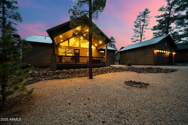 120 N RETREAT Drive, Show Low, AZ 85901