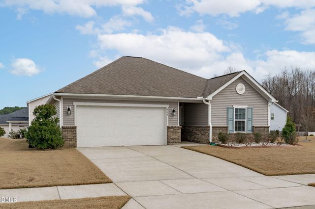 304 Willow Grove Lane, Fuquay Varina, NC 27526