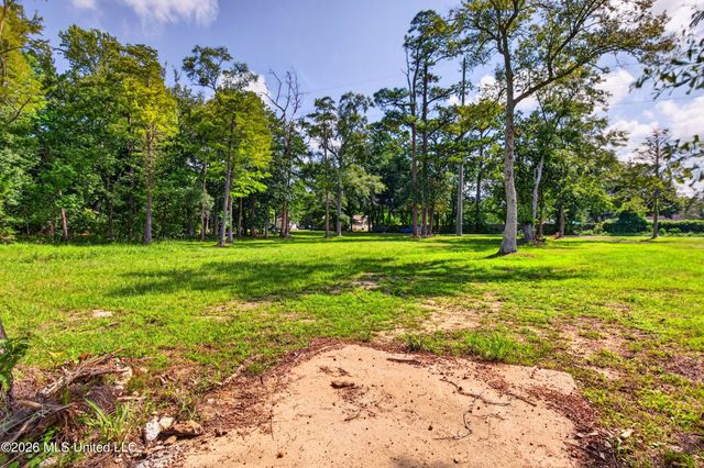 1305 Pine Street, Gulfport, MS 39507